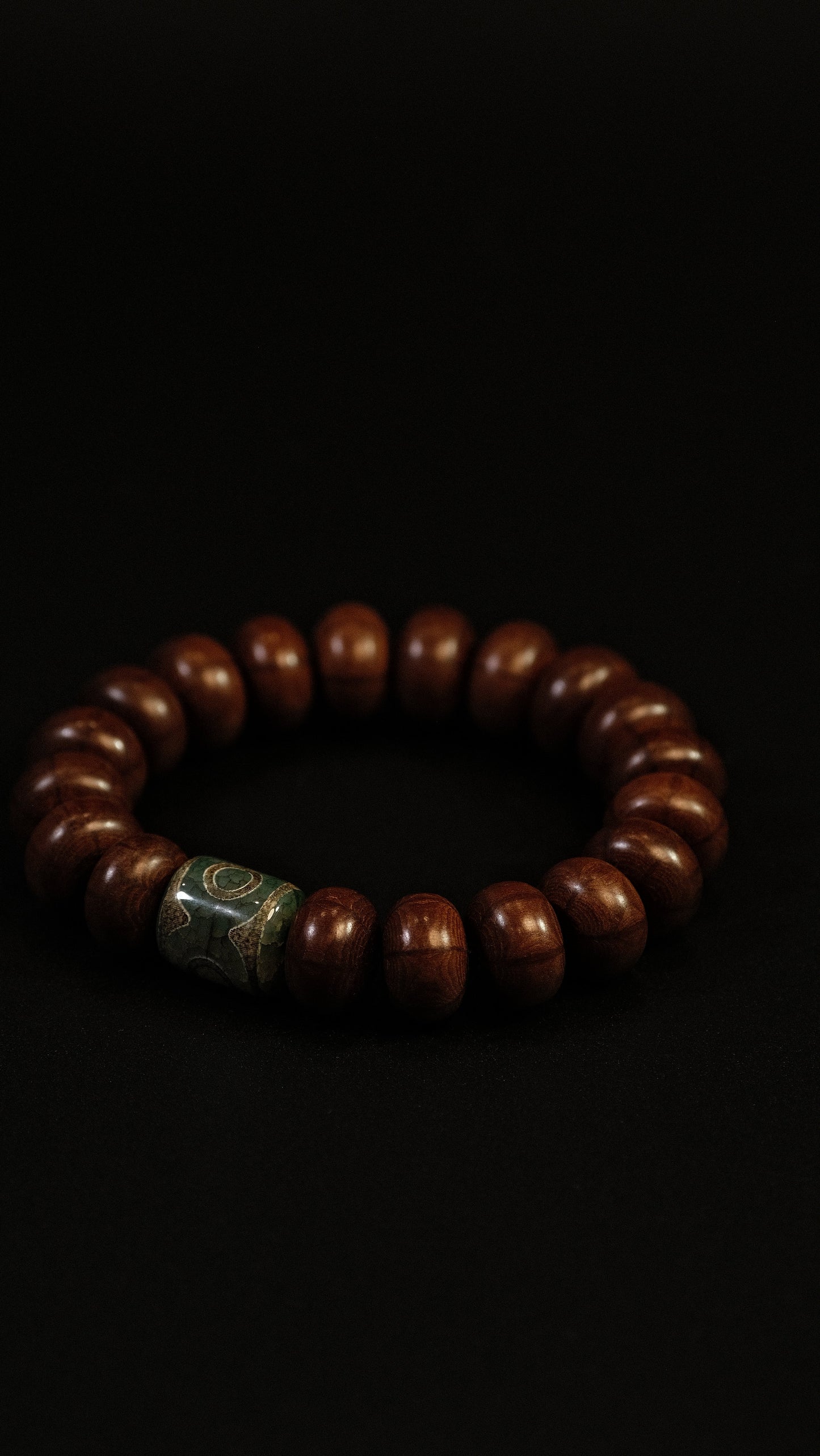 HUSHFOOT Liu Dao Mu Abacus and Dzi Bead Bracelet