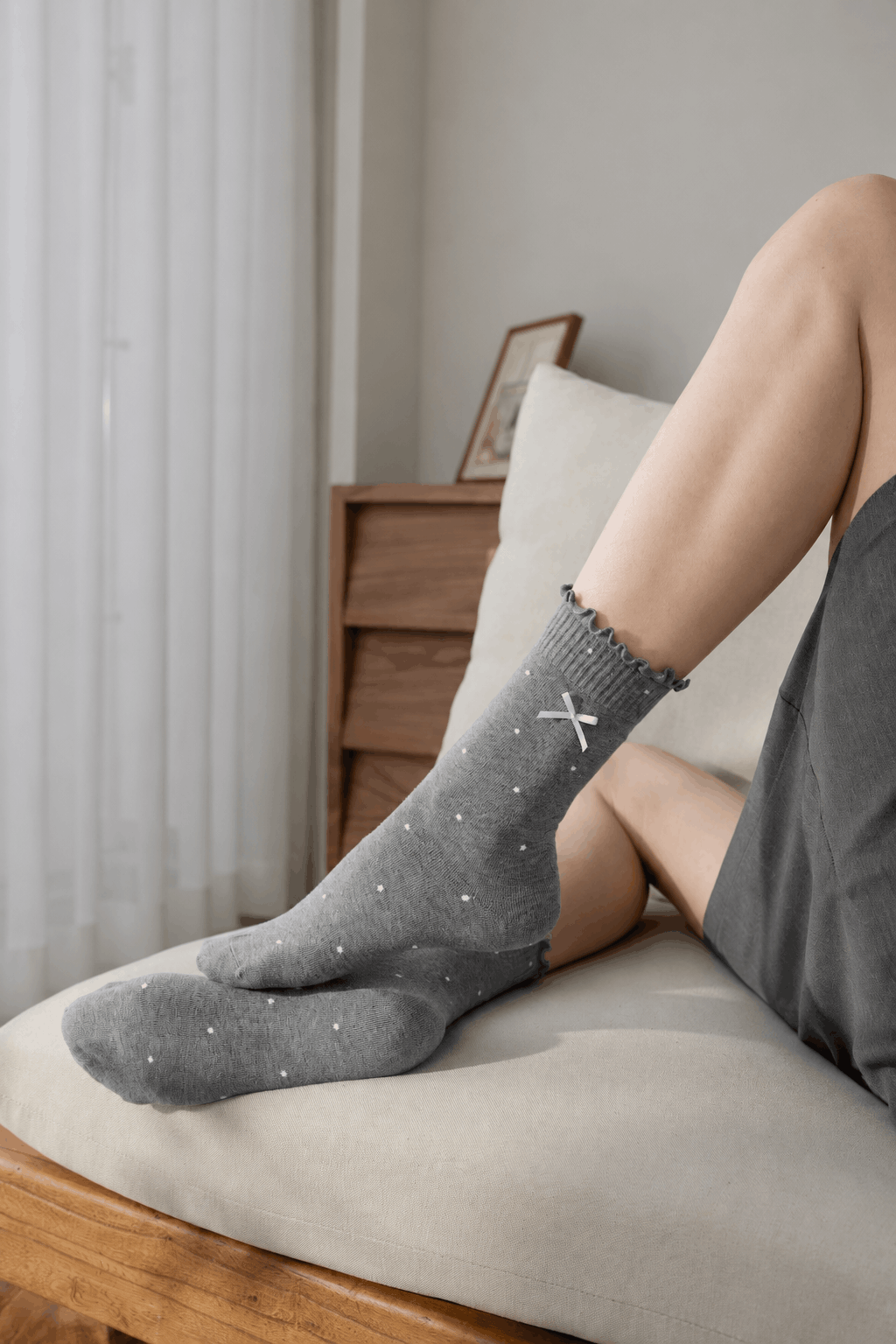 HUSHFOOT Women's Cotton Polka Dot Socks with Bow Detail for Loafers — English product image 2 (SKU 4262)