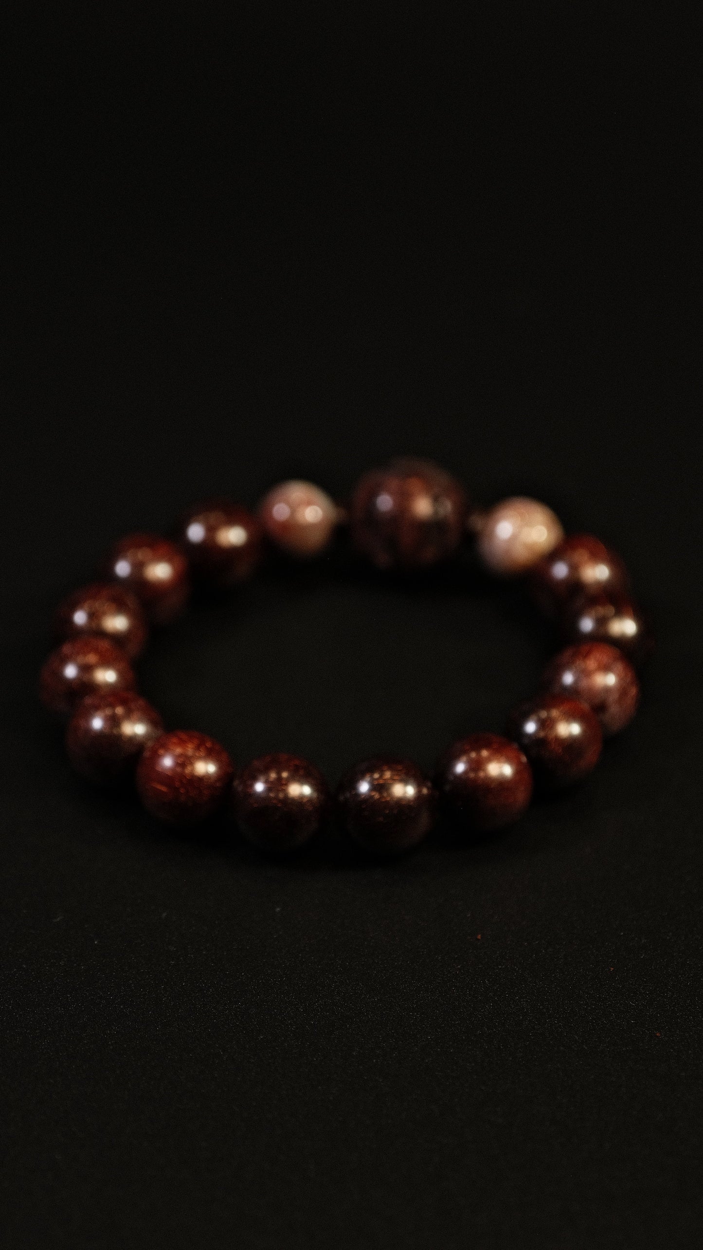 HUSHFOOT Carved Red Sandalwood Bead Bracelet